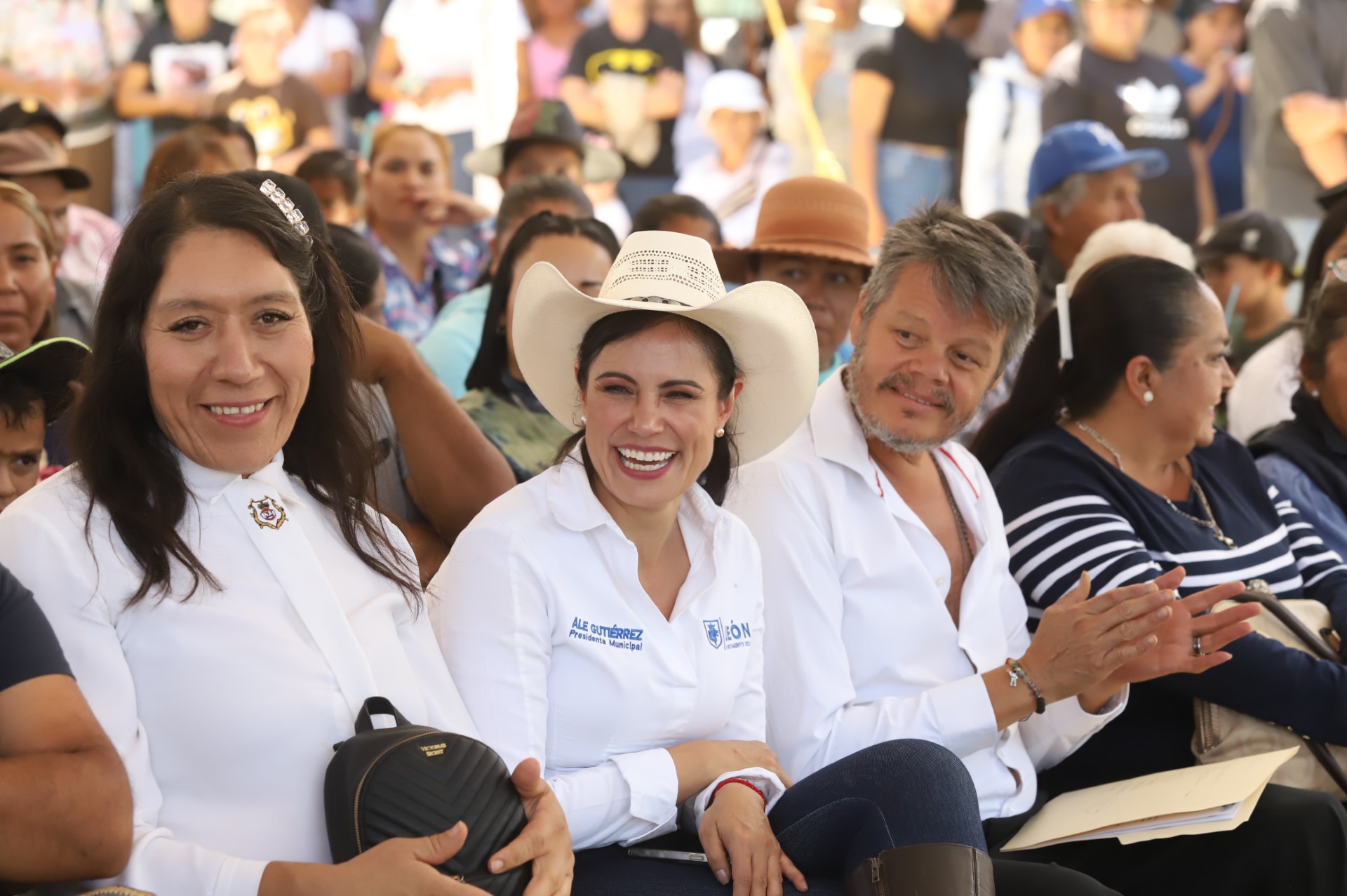 Llama Ale Gutiérrez a vecinos de Santa Rosa a participar en Presupuesto Participativo 